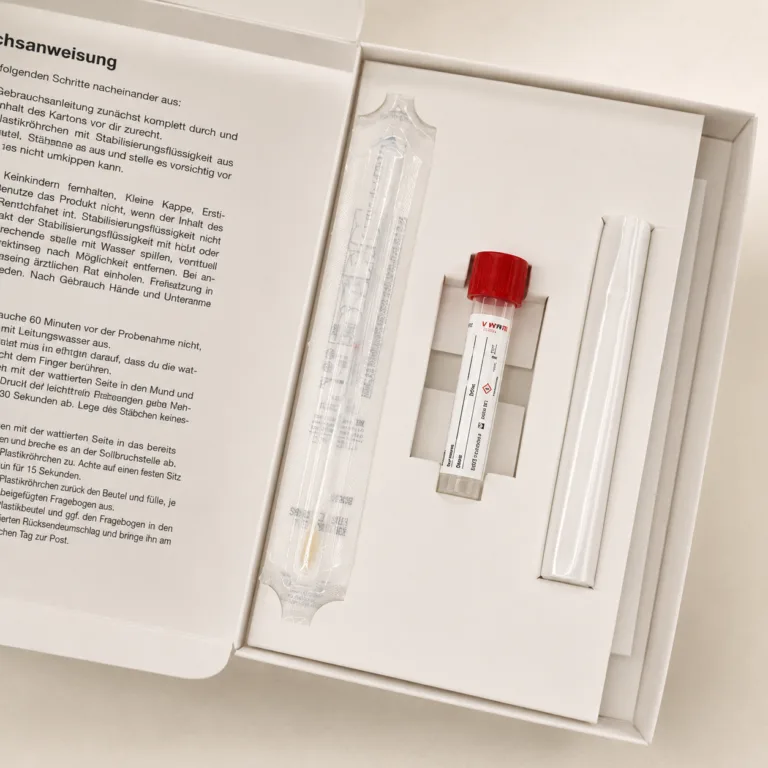 Bio-Età Healthspantest Inhalt der Packung mit Wangenabstrich Telomer-Analyse